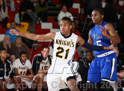 Thumbnail 3 in Bishop Montgomery vs. Price (Seahawk Classic) photogallery.