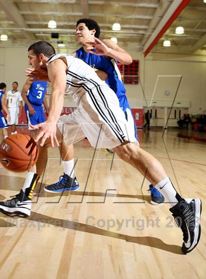 Thumbnail 3 in Bishop Montgomery vs. Price (Seahawk Classic) photogallery.