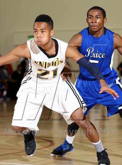 Thumbnail 3 in Bishop Montgomery vs. Price (Seahawk Classic) photogallery.