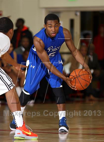 Thumbnail 2 in Bishop Montgomery vs. Price (Seahawk Classic) photogallery.
