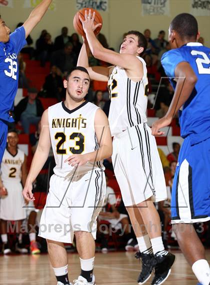 Thumbnail 2 in Bishop Montgomery vs. Price (Seahawk Classic) photogallery.