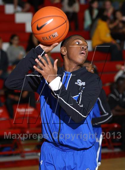 Thumbnail 1 in Bishop Montgomery vs. Price (Seahawk Classic) photogallery.