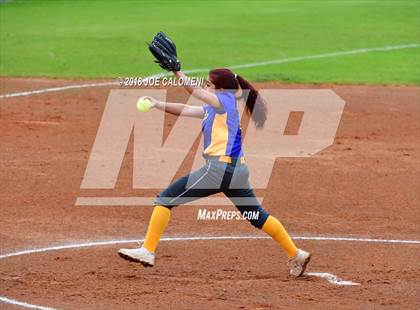 Thumbnail 1 in Lee [Robert E.] vs Pflugerville (NISD Softball Tournament) photogallery.