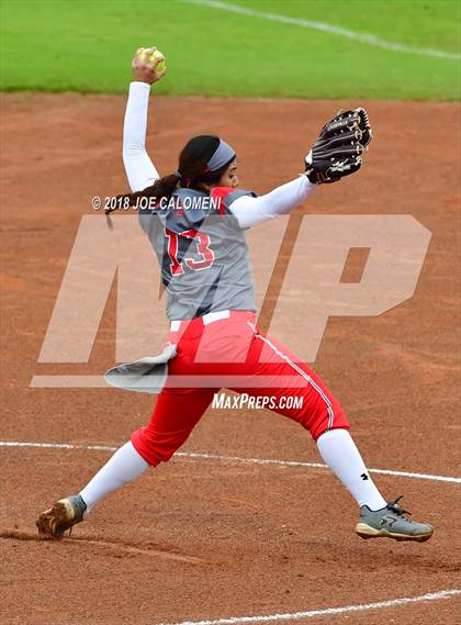 Thumbnail 3 in Lee [Robert E.] vs Pflugerville (NISD Softball Tournament) photogallery.