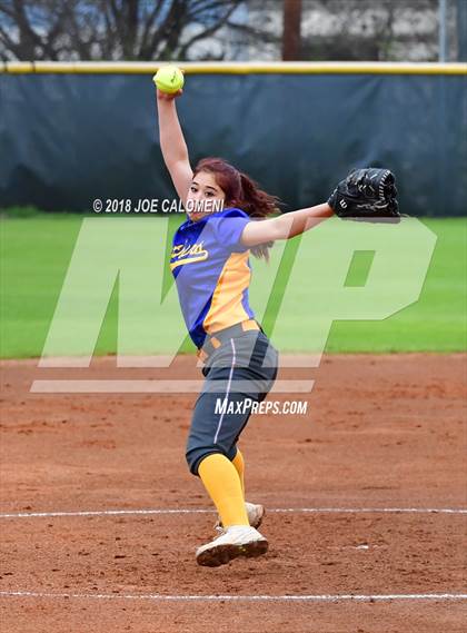 Thumbnail 2 in Lee [Robert E.] vs Pflugerville (NISD Softball Tournament) photogallery.