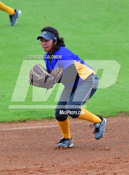 Thumbnail 3 in Lee [Robert E.] vs Pflugerville (NISD Softball Tournament) photogallery.