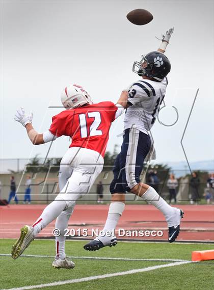 Thumbnail 3 in St. Ignatius vs Marin Catholic photogallery.