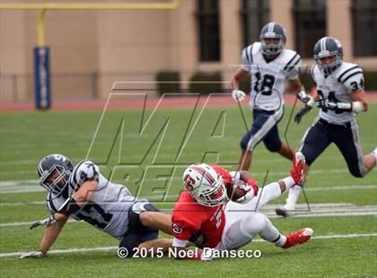 Thumbnail 2 in St. Ignatius vs Marin Catholic photogallery.