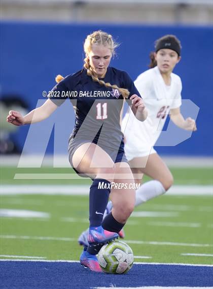 Thumbnail 3 in Allen vs. Coppell (UIL 6A Bi-District Playoff) photogallery.