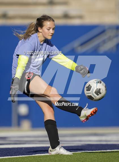 Thumbnail 2 in Allen vs. Coppell (UIL 6A Bi-District Playoff) photogallery.