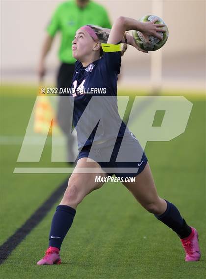 Thumbnail 2 in Allen vs. Coppell (UIL 6A Bi-District Playoff) photogallery.