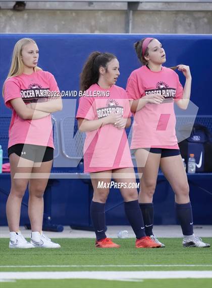 Thumbnail 2 in Allen vs. Coppell (UIL 6A Bi-District Playoff) photogallery.