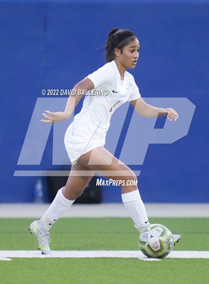Thumbnail 1 in Allen vs. Coppell (UIL 6A Bi-District Playoff) photogallery.
