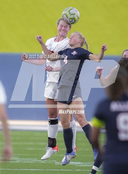 Thumbnail 2 in Allen vs. Coppell (UIL 6A Bi-District Playoff) photogallery.