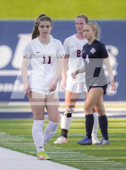 Thumbnail 3 in Allen vs. Coppell (UIL 6A Bi-District Playoff) photogallery.
