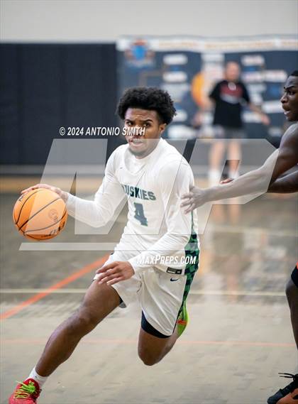 Thumbnail 1 in Flint Hill vs. Coolidge (Battle in the Bull Invitational) photogallery.