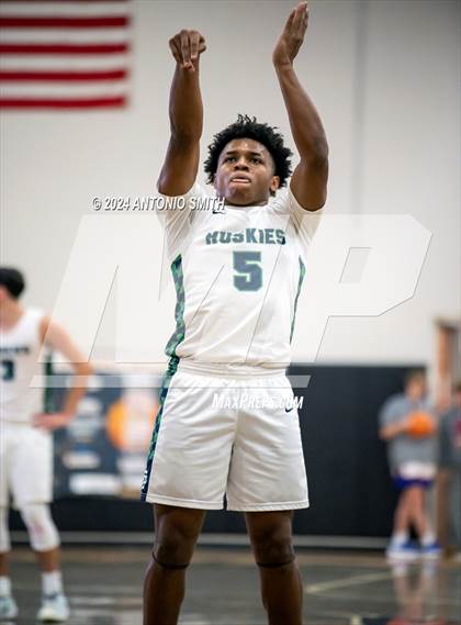 Thumbnail 2 in Flint Hill vs. Coolidge (Battle in the Bull Invitational) photogallery.