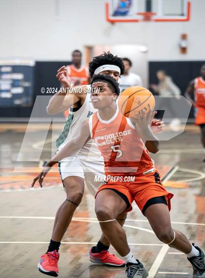 Thumbnail 2 in Flint Hill vs. Coolidge (Battle in the Bull Invitational) photogallery.