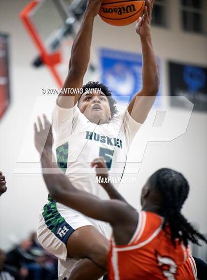 Thumbnail 3 in Flint Hill vs. Coolidge (Battle in the Bull Invitational) photogallery.