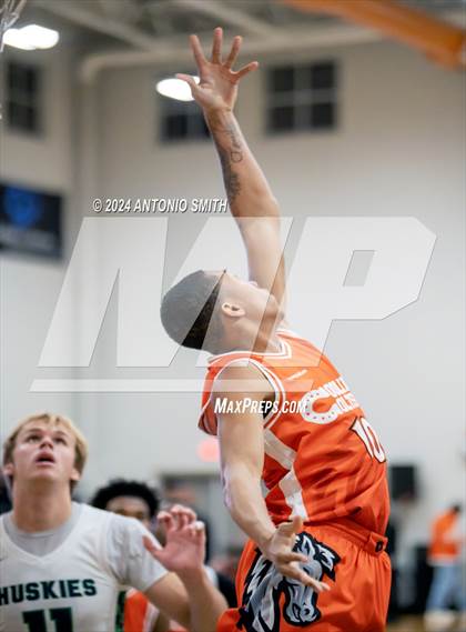 Thumbnail 2 in Flint Hill vs. Coolidge (Battle in the Bull Invitational) photogallery.