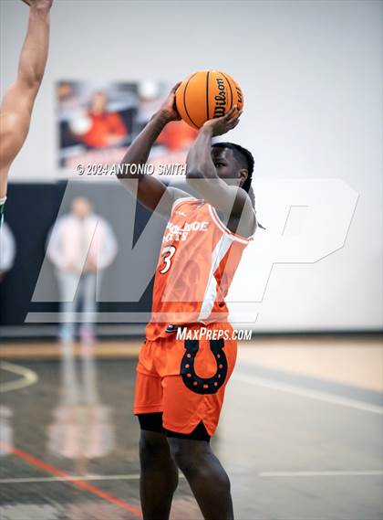 Thumbnail 3 in Flint Hill vs. Coolidge (Battle in the Bull Invitational) photogallery.