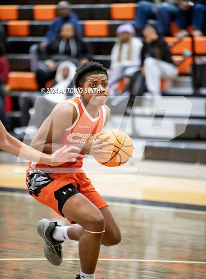 Thumbnail 2 in Flint Hill vs. Coolidge (Battle in the Bull Invitational) photogallery.