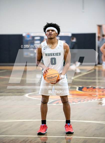 Thumbnail 2 in Flint Hill vs. Coolidge (Battle in the Bull Invitational) photogallery.