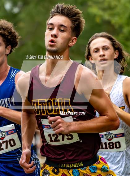 Thumbnail 2 in UIL 1A Boys Cross Country Finals photogallery.