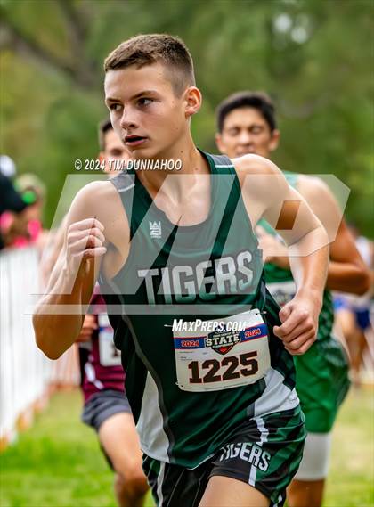 Thumbnail 2 in UIL 1A Boys Cross Country Finals photogallery.