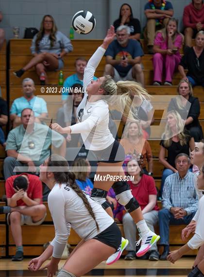 Thumbnail 2 in Whiteville @ South Columbus photogallery.