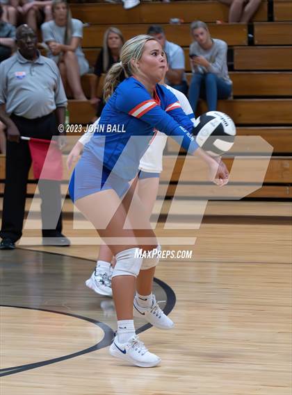 Thumbnail 1 in Whiteville @ South Columbus photogallery.