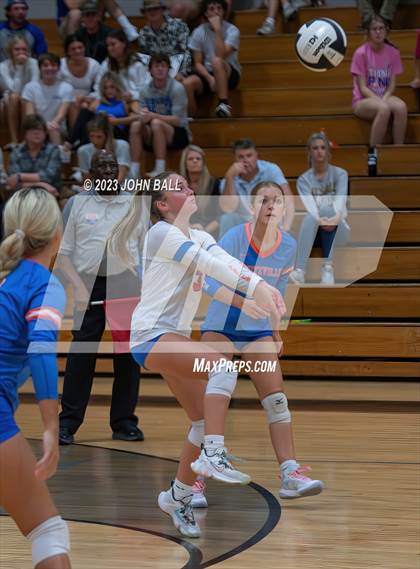 Thumbnail 2 in Whiteville @ South Columbus photogallery.