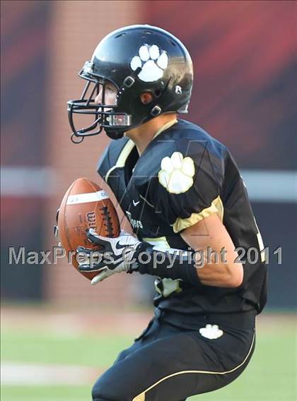 Thumbnail 3 in Clarksville vs Charleston (Hooten's Kickoff Classic) photogallery.
