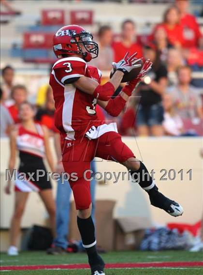 Thumbnail 3 in Clarksville vs Charleston (Hooten's Kickoff Classic) photogallery.