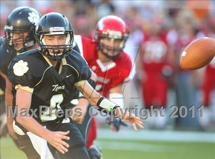 Thumbnail 2 in Clarksville vs Charleston (Hooten's Kickoff Classic) photogallery.