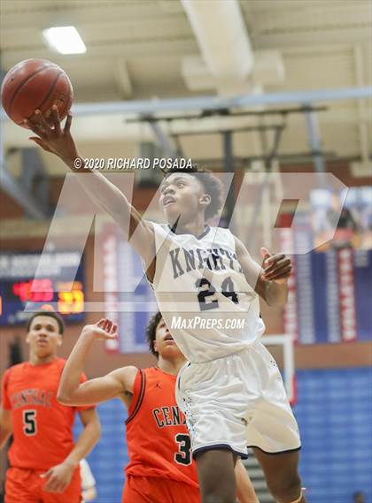 Thumbnail 2 in Bullard vs. Central (Central Valley Showcase) photogallery.