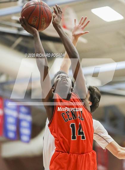 Thumbnail 2 in Bullard vs. Central (Central Valley Showcase) photogallery.