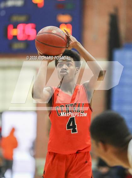 Thumbnail 2 in Bullard vs. Central (Central Valley Showcase) photogallery.