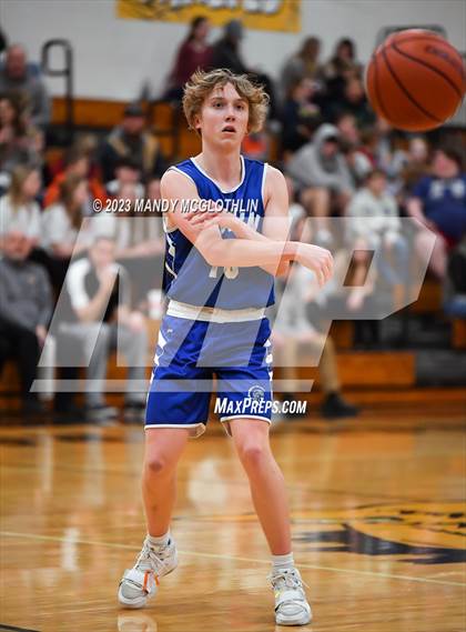 Thumbnail 1 in Auburn @ Illini Central photogallery.