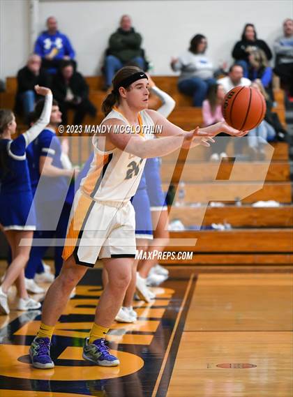 Thumbnail 3 in Auburn @ Illini Central photogallery.