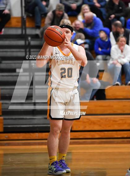 Thumbnail 2 in Auburn @ Illini Central photogallery.