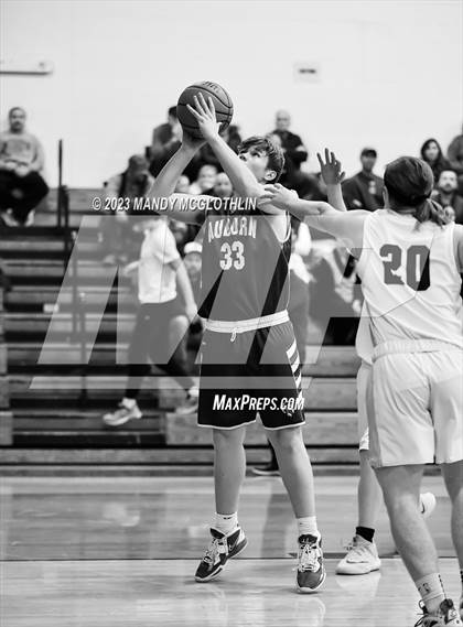 Thumbnail 1 in Auburn @ Illini Central photogallery.