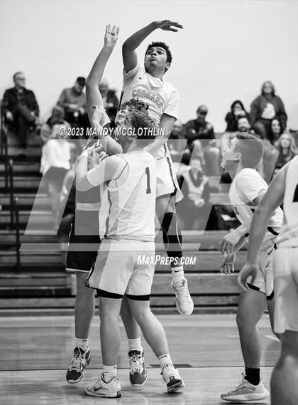 Thumbnail 1 in Auburn @ Illini Central photogallery.