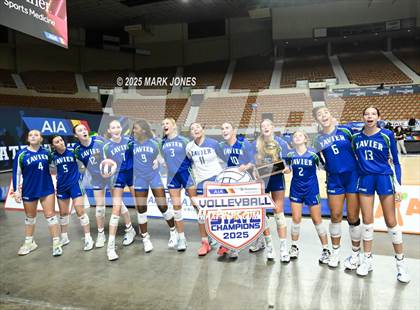 Thumbnail 2 in Xavier College Prep vs. Corona del Sol (AIA 6A Final - Awards) photogallery.