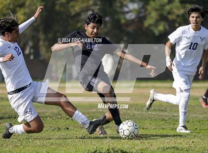 Thumbnail 2 in Verbum Dei@Compton Early College photogallery.