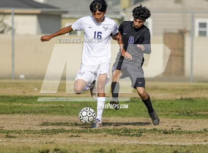 Thumbnail 3 in Verbum Dei@Compton Early College photogallery.