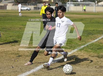 Thumbnail 1 in Verbum Dei@Compton Early College photogallery.