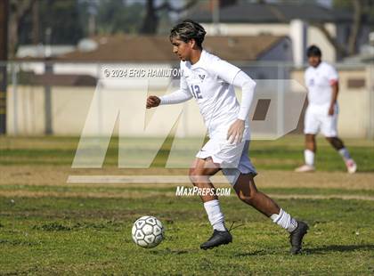 Thumbnail 2 in Verbum Dei@Compton Early College photogallery.