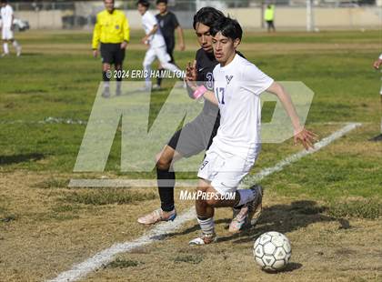 Thumbnail 3 in Verbum Dei@Compton Early College photogallery.