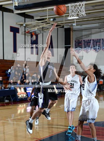 Thumbnail 3 in Crowley vs. Palisades (Rose City Roundball Classic) photogallery.
